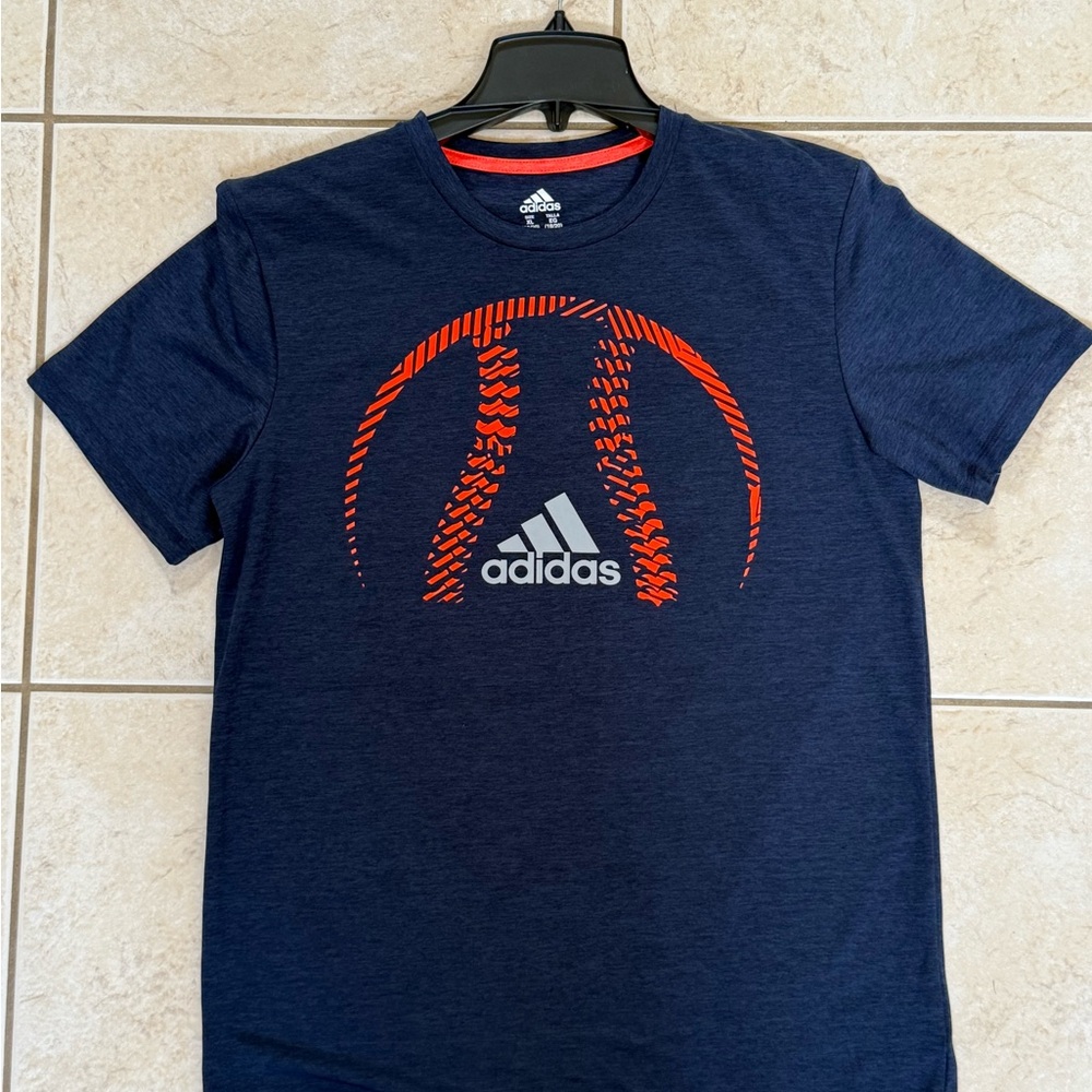 Adidas Boys Dark Blue‎ Tee with Vibrant Orange Design YXL